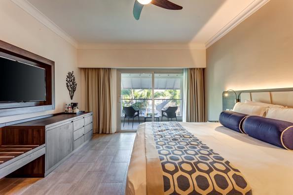 Royalton Splash Punta Cana Resort - Luxury Presidential Jacuzzi One Bedroom Suite Diamond Club